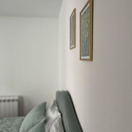 Surcin Apartment Ledine Екстериор снимка