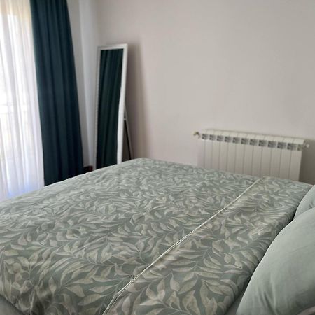 Surcin Apartment Ledine Екстериор снимка
