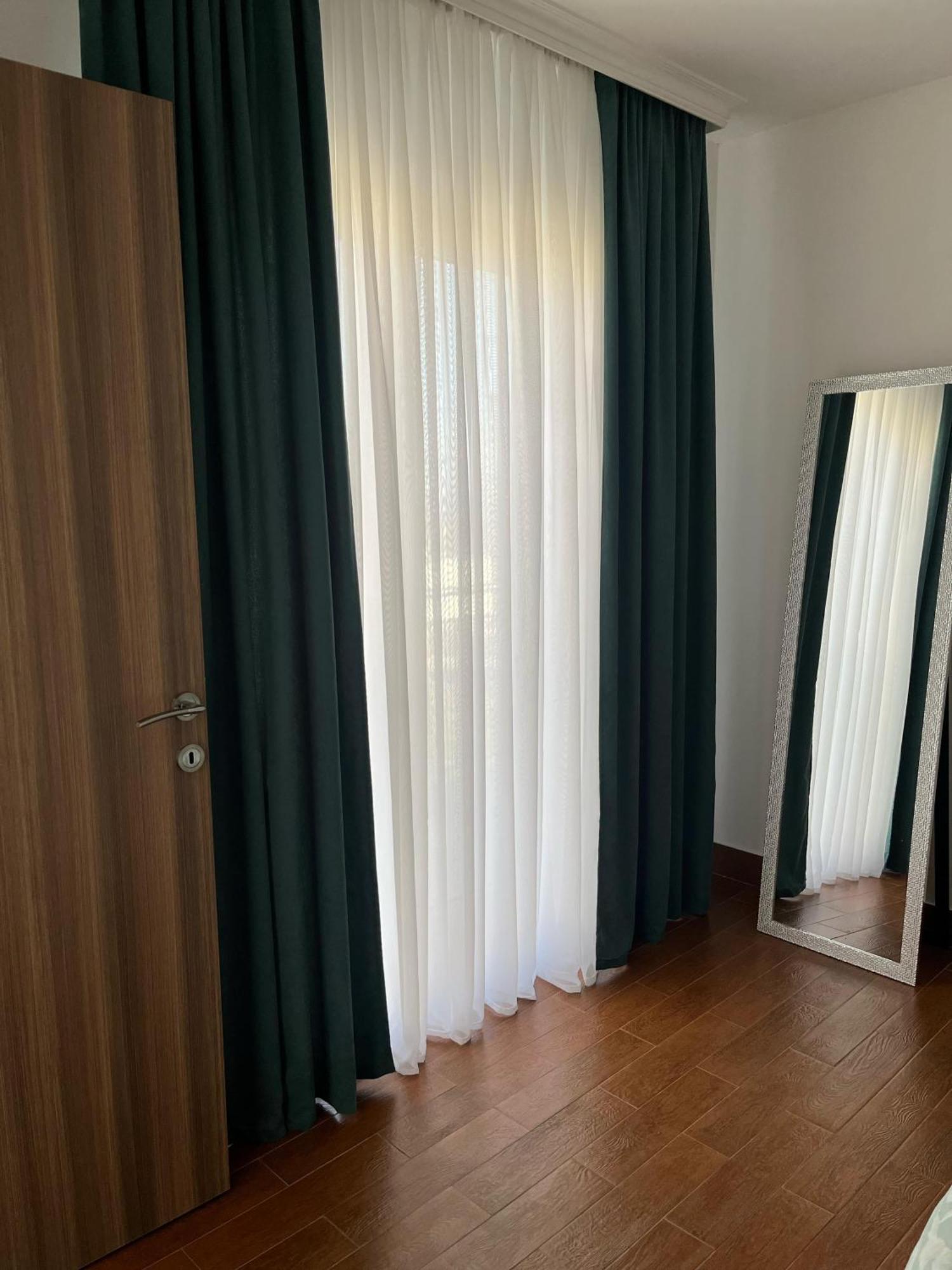 Surcin Apartment Ledine Екстериор снимка