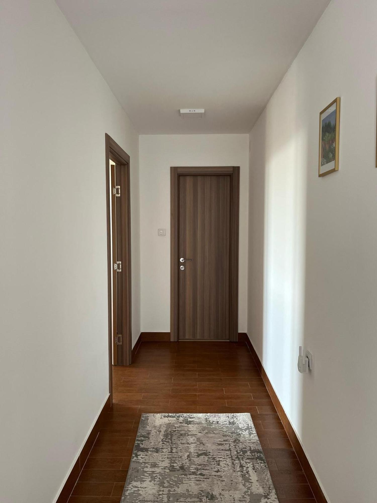 Surcin Apartment Ledine Екстериор снимка