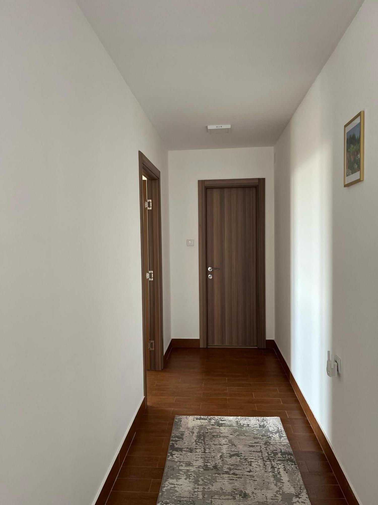 Surcin Apartment Ledine Екстериор снимка
